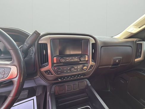 Used 2018 GMC Sierra 1500 Denali image 28