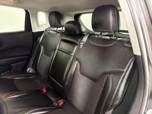 Used 2020 Jeep Compass Latitude w/ Popular Equipment Group FWD image 21