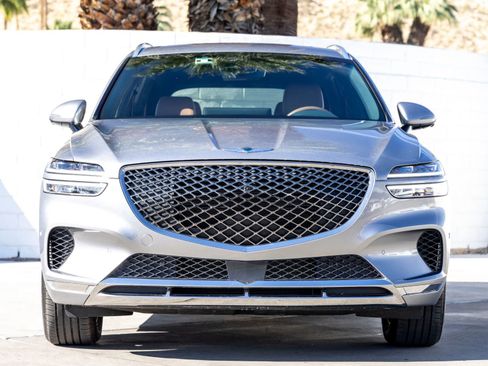 Used 2023 Genesis GV70 2.5T w/ Advanced Package image 4