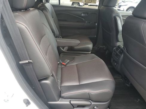 Used 2022 Honda Pilot Black Edition image 31