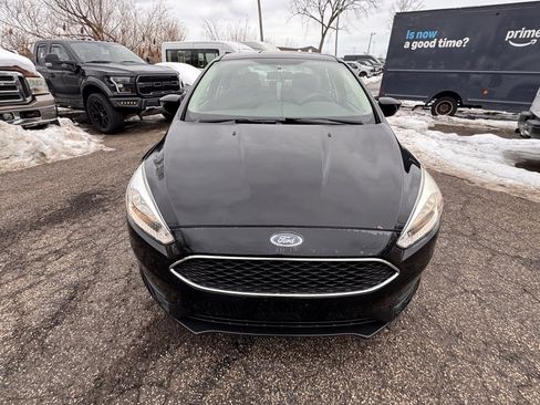 Certified 2018 Ford Focus SE image 8