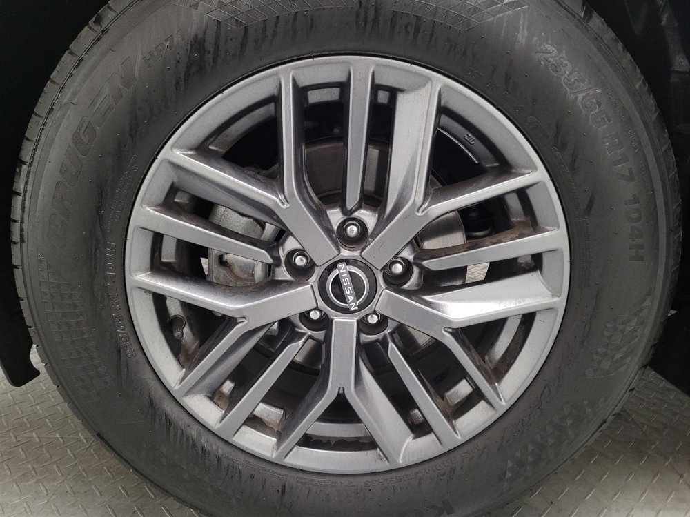 Used 2023 Nissan Rogue S FWD image 31