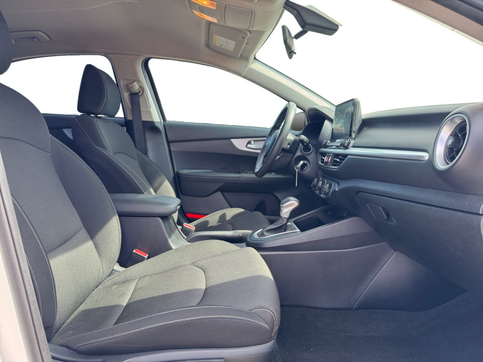 Used 2024 Kia Forte LXS FWD image 17