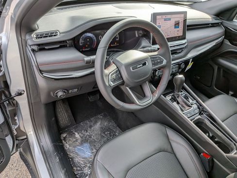 New 2026 Jeep Compass Trailhawk w/ Sun, Sound & Navigation Group image 11