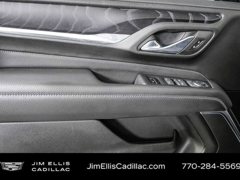 Used 2021 GMC Yukon Denali image 6