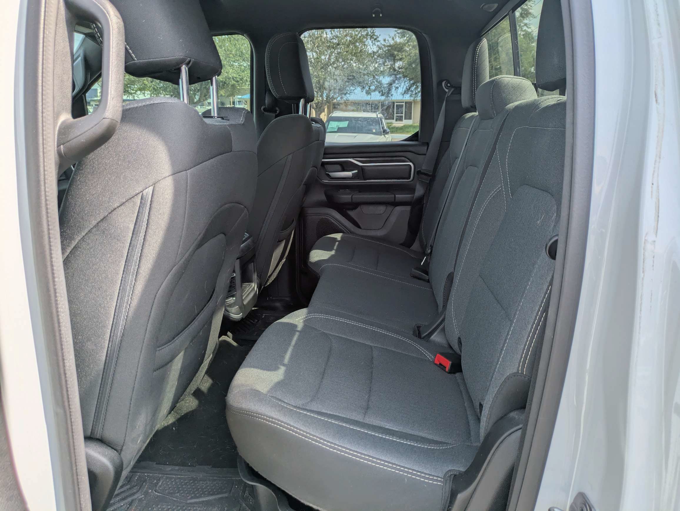 Used 2022 RAM 1500 Big Horn AWD/4WD image 17