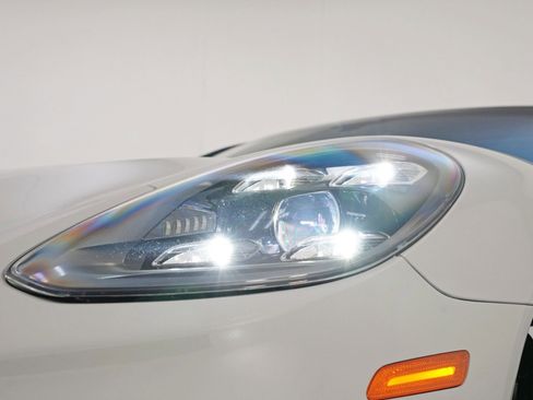 Used 2022 Porsche Panamera Turbo S w/ Premium Package AWD/4WD image 65