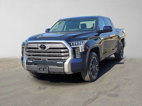 Used 2023 Toyota Tundra Limited AWD/4WD image 7