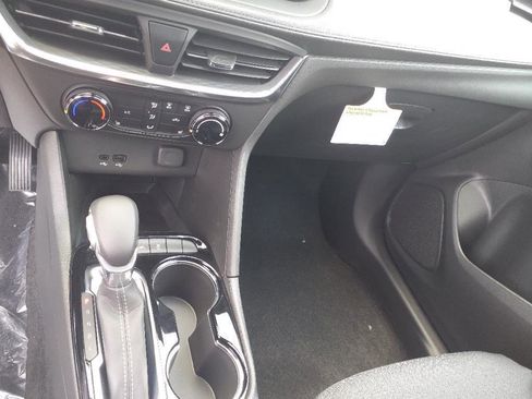 Certified 2024 Buick Encore GX Preferred w/ Comfort Package image 11