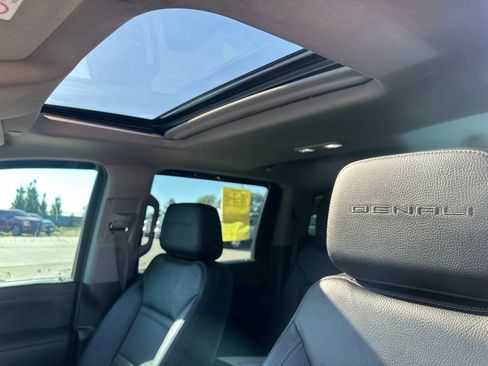 Certified 2023 GMC Sierra 2500 Denali w/ Denali Ultimate Package AWD/4WD image 16