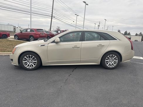 Used 2011 Cadillac CTS Luxury image 4
