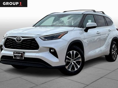 Used 2022 Toyota Highlander XLE