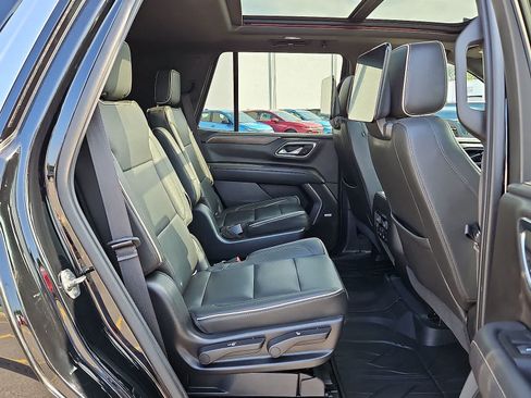 Used 2021 Chevrolet Tahoe Premier w/ Premium Package AWD/4WD image 34