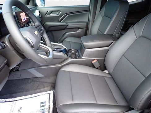 New 2025 Chevrolet Colorado LT w/ LT Convenience Package image 12