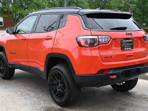 Used 2018 Jeep Compass Trailhawk w/ Leather Interior Group AWD/4WD image 7