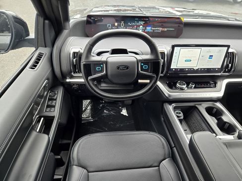 New 2025 Ford Expedition Max Platinum w/ Stealth Performance Package image 8