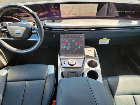 New 2025 Cadillac Escalade IQ Luxury 2 AWD/4WD image 17