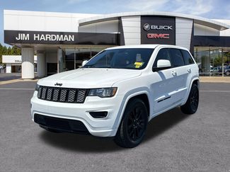 Used 2018 Jeep Grand Cherokee Altitude RWD video 3