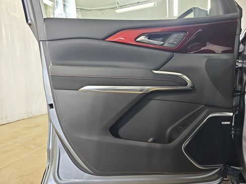 Certified 2025 Chevrolet Traverse RS w/ LPO, Floor Liner Package image 34