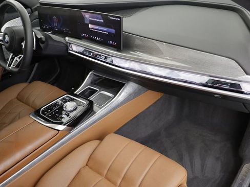 Certified 2023 BMW 760i xDrive w/ Parking Assistance Package AWD/4WD image 19