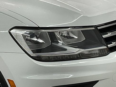 Used 2020 Volkswagen Tiguan S w/ 3rd Row Seat Package AWD/4WD image 29