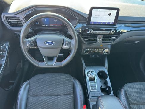 Used 2023 Ford Escape ST-Line AWD/4WD image 14