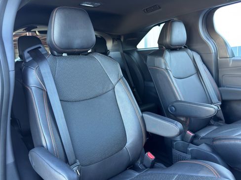 Used 2024 Toyota Sienna XSE w/ XSE Premium Package image 43