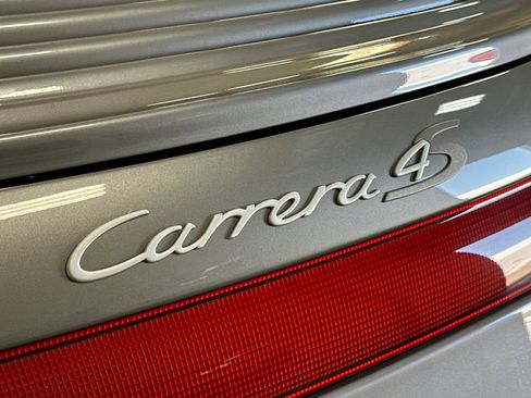 Used 2004 Porsche 911 Carrera RWD image 44