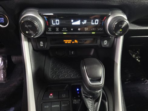 Used 2022 Toyota RAV4 XLE Premium FWD image 22