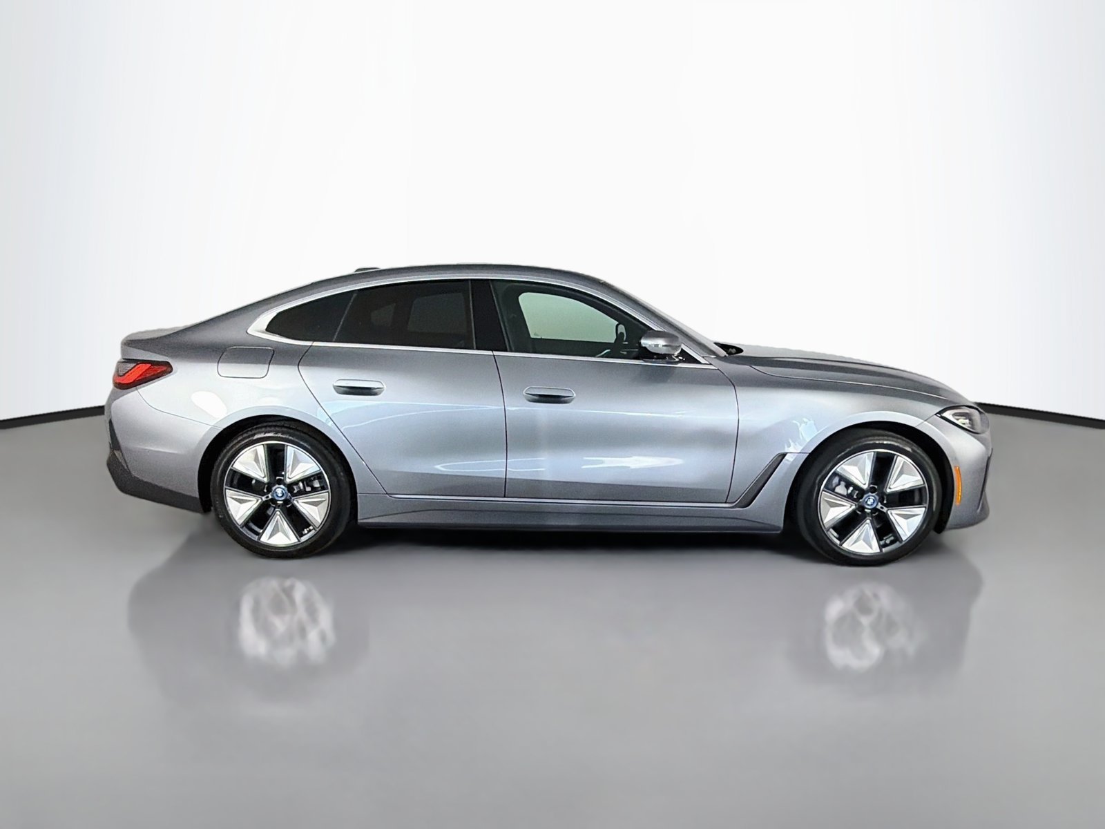 Certified 2024 BMW i4 eDrive35 w/ Convenience Package RWD image 8