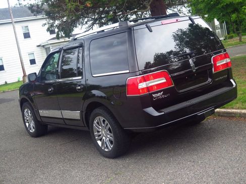Used 2008 Lincoln Navigator 4WD image 19