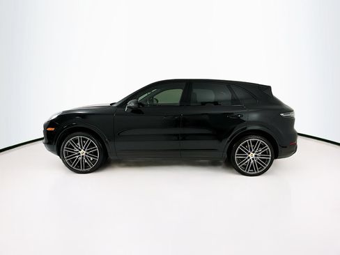 Used 2023 Porsche Cayenne Platinum Edition AWD/4WD image 5