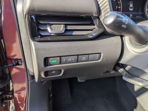 Used 2022 Nissan Sentra SV w/ All-Weather Package FWD image 17