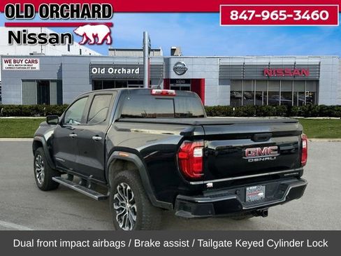 Used 2024 GMC Canyon Denali image 9