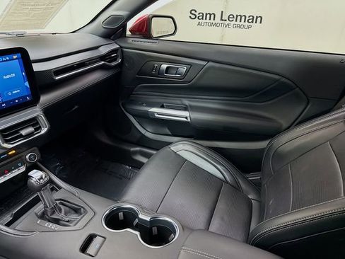 Used 2024 Ford Mustang Premium image 23