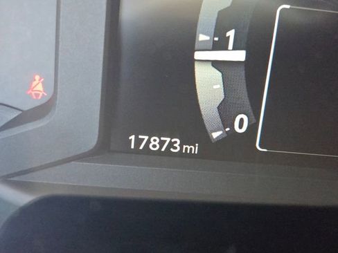 Used 2024 Toyota Tacoma SR5 w/ SR5 Upgrade Package image 27