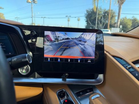 Used 2022 Chevrolet Corvette Stingray Premium Conv w/ Z51 Performance Package image 21