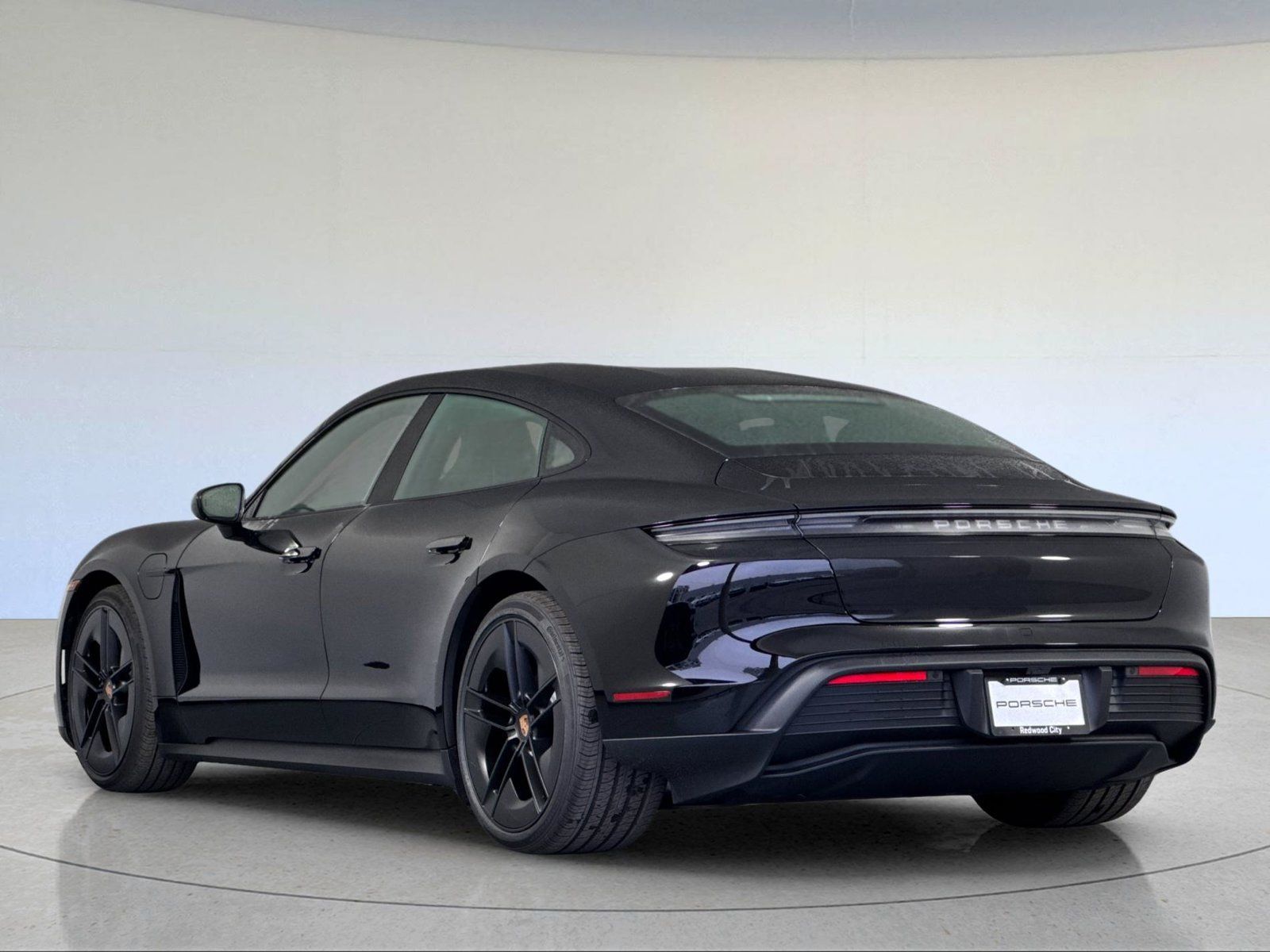 Certified 2026 Porsche Taycan AWD/4WD image 3