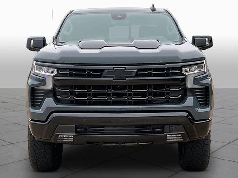 Used 2025 Chevrolet Silverado 1500 LT Trail Boss w/ Convenience Package II AWD/4WD image 4