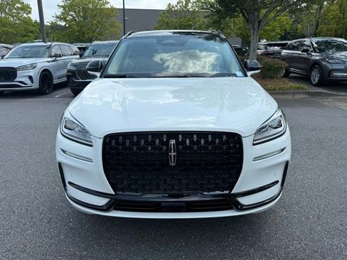 New 2025 Lincoln Corsair Reserve w/ Equipment Group 202A image 15