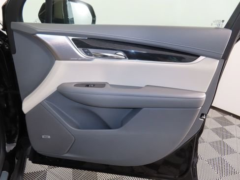 Used 2020 Cadillac XT6 Premium Luxury image 54