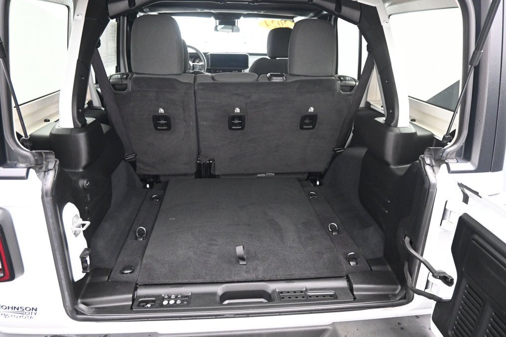 Used 2024 Jeep Wrangler Unlimited Sport AWD/4WD image 22