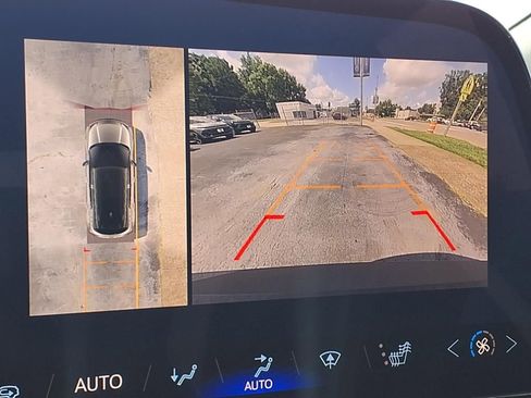 New 2025 Chevrolet Blazer EV LT image 9