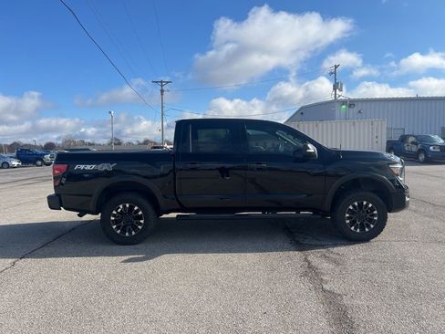 Used 2021 Nissan Titan PRO-4X w/ Pro-4x Convenience Package image 2