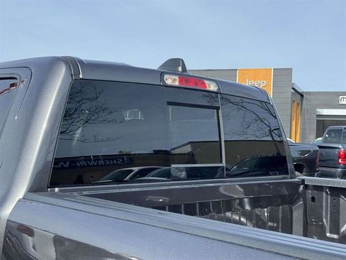 Used 2022 RAM 1500 Big Horn image 6