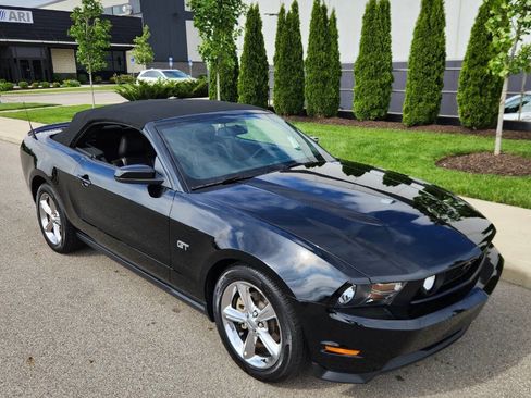 Used 2010 Ford Mustang GT Premium RWD image 21