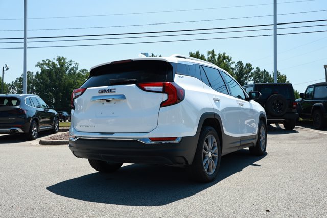 Used 2022 GMC Terrain SLT w/ Infotainment Package II FWD image 6
