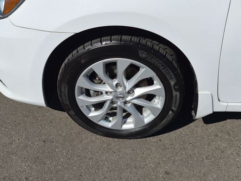 Used 2018 Nissan Sentra SV FWD image 13