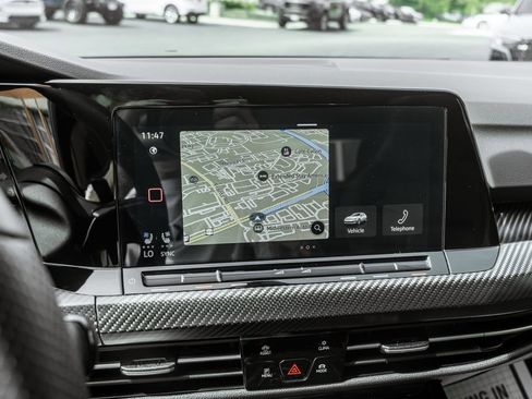 Used 2024 Volkswagen Golf R AWD/4WD image 20