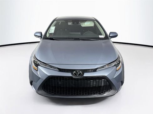 Used 2020 Toyota Corolla LE image 7